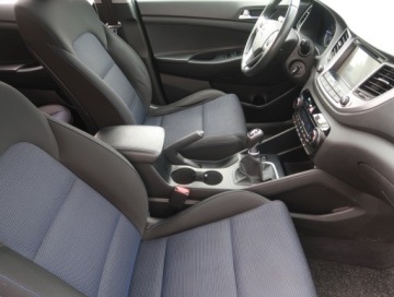 Hyundai Tucson III SUV 1.6 GDI 132KM 2016 Hyundai Tucson 1.6 GDI, Salon Polska, zdjęcie 8