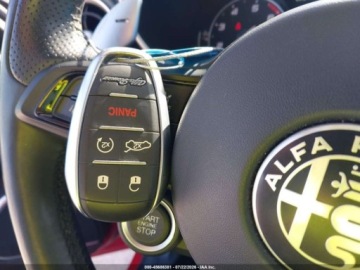 Alfa Romeo Giulia II Sedan Facelifting 2.0 Turbo 280KM 2022 Alfa Romeo Giulia Veloce Awd 2022 2.0 Benzyna 280KM, zdjęcie 12
