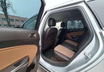 Opel Astra J Sports Tourer 1.4 Turbo ECOTEC 140KM 2011 Opel Astra Opel Astra 1.4 Turbo Cosmo 1.4 Benzyna 140KM, zdjęcie 31