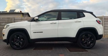 Jeep Compass II SUV 1.4 MultiAir 140KM 2018 Jeep Compass Jeep Compass 1.4 MultiAir Limited 1.4 Benzyna 140KM, zdjęcie 3