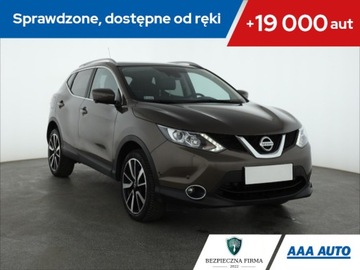 Nissan Qashqai II Crossover 1.6 DIG-T 163KM 2015 Nissan Qashqai 1.6 DIG-T, Salon Polska