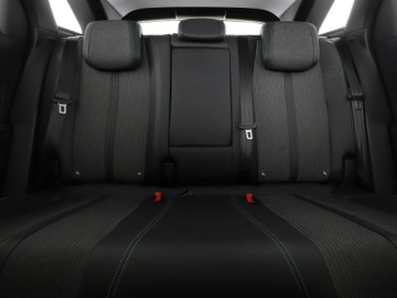 Peugeot 3008 II Plug-In Hybrid Facelifting 1.6 HYBRID 225KM 2022 Peugeot 3008 PHEV full LED półskóra navi, zdjęcie 17