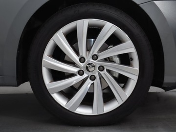Skoda Octavia IV Liftback 1.5 TSI EVO 150KM 2022 Skoda Octavia 1.5 TSI e-tec, Salon Polska, zdjęcie 14