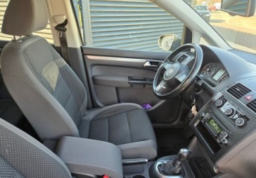 Volkswagen Touran II 1.6 TDI 105KM 2011 Volkswagen Touran Sprowadzony Ubezpieczony Zarejestrowany 1.6 Diesel, zdjęcie 15