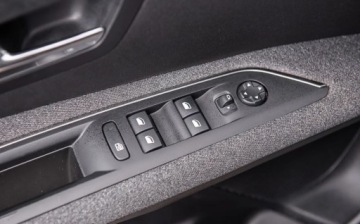 Peugeot 3008 II Crossover 1.6 BlueHDi 120KM 2017 Peugeot 3008 1.6HDI 120KM Ledy Alu Virtual Automat Nowy Rozrzad Polecam, zdjęcie 14