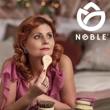 NOBLE Нежная щетка для сухого массажа лица