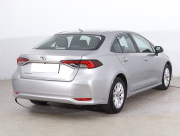 Toyota Corolla XII Sedan 1.5 VVT-i 125KM 2022 Toyota Corolla 1.5 VVT-i, Salon Polska, zdjęcie 4