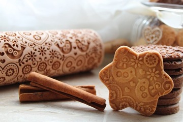 Wałek grawerowany wzór ZAKOCHANE GOŁĘBIE duży