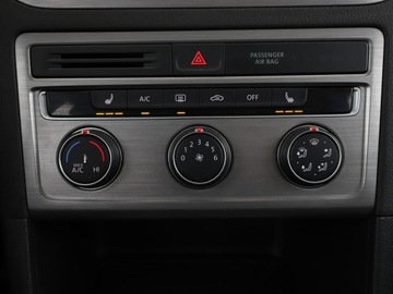 Volkswagen Golf Sportsvan Sportsvan 1.6 TDI BlueMotion 110KM 2015 Volkswagen Golf Sportsvan klimatyzacja grzane, zdjęcie 26