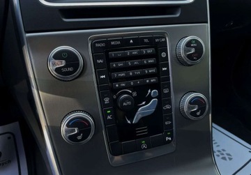 Volvo V60 I Kombi Facelifting 2.0 D4 DRIVE-E 190KM 2016 Volvo V60 D4 190KM BEZWYPADKOWY automat gwarancja 2.0 Diesel, zdjęcie 29
