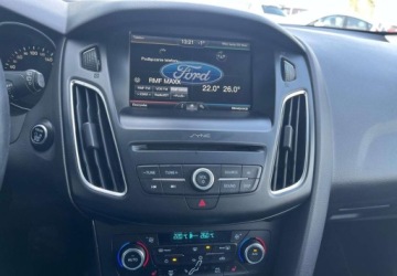 Ford Focus III Kombi Facelifting 1.5 EcoBoost 182KM 2016 Ford Focus Ford Focus 1.5 EcoBoost Start-Stopp-System TITANIUM 1.5 Benzyna, zdjęcie 8