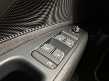 Audi A8 D4 Sedan Facelifting 3.0 TDI 262KM 2016 Audi A8 3.0 TDI Quattro D4 (2010-) Audi A8 3.0, Di, zdjęcie 23