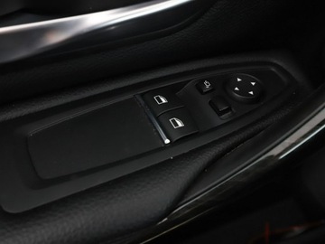 BMW Seria 4 F32-33-36 Coupe Facelifting 420d 190KM 2018 BMW 420 2.0d Automat xDrive Luxury Line Navi, zdjęcie 37