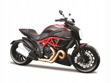 MAISTO DUCATI DIAVEL CARBON 2011 do składania 1/12