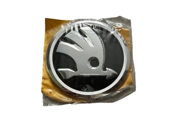ZNACZEK EMBLEMAT MASKI 565853621 SKODA KODIAQ