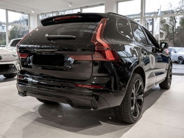 Volvo XC60 II 2025 VOLVO XC60 B5 AWD Ultra Black Edition Suv 2.0 (264KM) 2025, zdjęcie 2