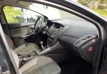 Ford Focus III Sedan Facelifting 1.6 TDCi 95KM 2014 Ford Focus Diesel Okazja 1.6 Diesel 95KM, zdjęcie 21