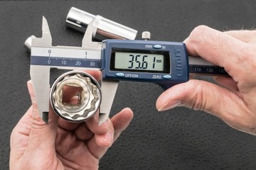 Цифровой штангенциркуль CDK 150MM в корпусе ABS LIMIT
