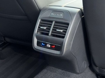 Volkswagen Passat B8 Variant Facelifting 2.0 TDI SCR 150KM 2024 Volkswagen Passat 2.0 Diesel 150KM, zdjęcie 16