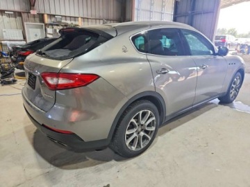 Maserati Levante 2017 Maserati Levante S 2017 3.0 Benzyna 424KM, zdjęcie 3