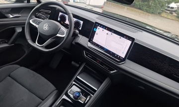 Volkswagen Tiguan II SUV Facelifting 1.5 TSI 150KM 2024 Volkswagen Tiguan serwis ASO 1.5eTSI 150KM bezwyp pakiet MatrixLED kamera3, zdjęcie 13