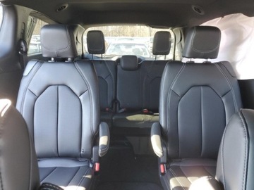 Chrysler Voyager V 2025 Chrysler Voyager Lx 2025 3.6l 3.6 Benzyna 287KM, zdjęcie 11