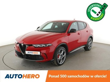 Alfa Romeo Tonale SUV PHEV 1.3 PHEV Q4 280KM 2023 Alfa Romeo Tonale PHEV 4x4 full LED navi kamery