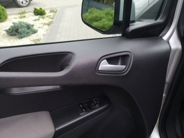 Ford Tourneo Courier I Mikrovan 1.5 TDCi 95KM 2016 Ford Tourneo Courier 1.5 TDI 95KM # Klima #, zdjęcie 8