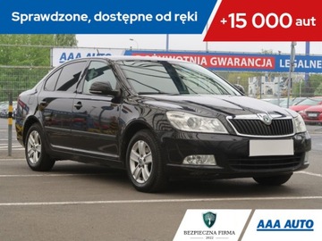 Skoda Octavia II Hatchback Facelifting 1.6 TDI CR DPF 105KM 2011 Skoda Octavia 1.6 TDI, Navi, Klima, Klimatronic