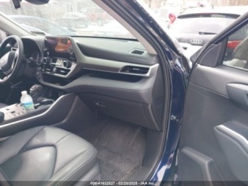 Toyota Highlander III 2023 Toyota Highlander 2023r., 2.4L 2.4 Benzyna 265KM, zdjęcie 8