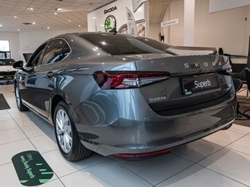 Skoda Superb III Liftback Facelifting 1.5 TSI 150KM 2025 SKODA Superb Edition 130 1.5 TSI mHEV DSG Sedan 150KM 2025, zdjęcie 3