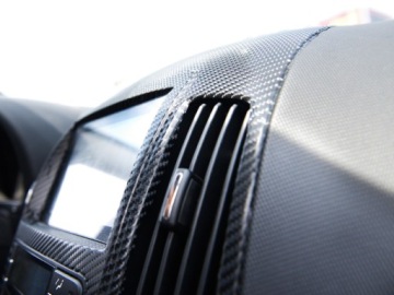 УГЛЕРОДНАЯ ФОЛЬГА CARBON 4D ЧЕРНЫЙ ШПОН 50см + РАКЛА