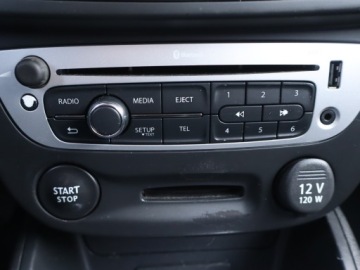 Renault Megane III Hatchback Facelifting 2013 dCi 110KM 2013 Renault Megane 1.5 dCi, Salon Polska, Klima, zdjęcie 12