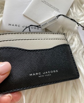 MARC JACOBS czarny mini portfel skórzany Empire City NY