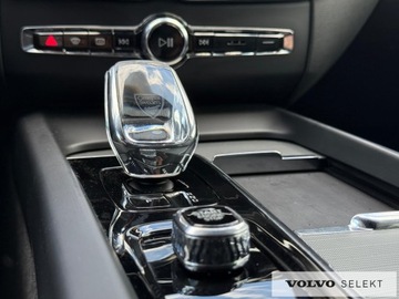 Volvo XC60 II 2023 Volvo XC 60 FV23 Plus Dark B4 197KM Aut. BLIS Kame, zdjęcie 29