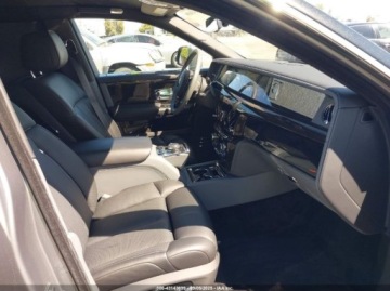 Rolls-Royce 2023 Rolls-Royce Phantom 2023 Rolls-Royce Phantom Extended Wheelbase Sedan 6.7, zdjęcie 9