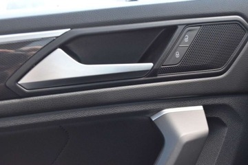 Volkswagen Tiguan II SUV Facelifting 2.0 TDI 200KM 2022 Volkswagen Tiguan 2.0 TDI 200KM 4x4 Elegance DSG MatrixACCSkoraKameraVAT23, zdjęcie 29