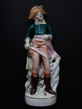 СТАРАЯ ФАРФОРОВАЯ ФИГУРКА СОЛДАТ НАОПЛЕОН, УНИКАЛЬНАЯ