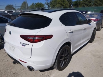Alfa Romeo Stelvio SUV Facelifting 2.0 Turbo 280KM 2021 Alfa Romeo Stelvio 2021 ALFA ROMEO STELVIO TI AWD 2.0 Benzyna 280KM, zdjęcie 7
