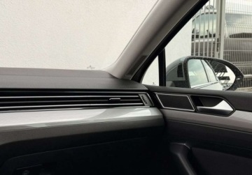 Volkswagen Passat B8 Variant Facelifting 1.5 TSI EVO 150KM 2022 Volkswagen Passat Matrix-LED Kamera Czujniki Travel Assist FVAT23 Sal, zdjęcie 20