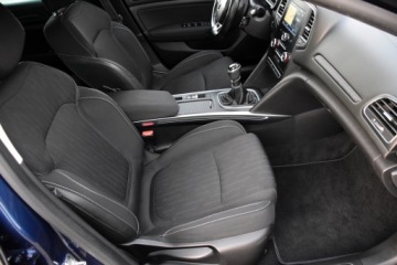 Renault Megane IV Hatchback 5d 1.3 TCe 115 FAP 115KM 2018 Renault Megane IV LIMITED 1.3 16V TURBO 116KM Wyposażony HatchBack, 2018r., zdjęcie 18