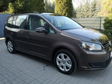 Volkswagen Touran II 1.6 TDI 105KM 2011 Volkswagen Touran 1.6 TDI 105KM Klimatronic, zdjęcie 3