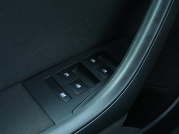 Opel Astra J Sedan 1.6 CDTI ecoFLEX 110KM 2016 Opel Astra 1.6 CDTI, Salon Polska, Klima, zdjęcie 16