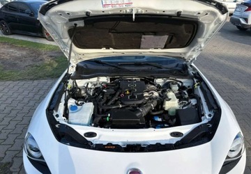 Fiat 124 Spider 1.4 MultiAir II 140KM 2019 Fiat 124 Spider Fiat 124 Spider 1.4 MultiAir Turbo 1.4 Benzyna 140KM, zdjęcie 12