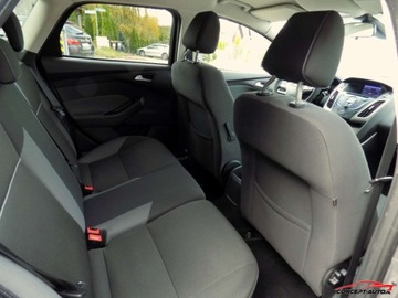 Ford Focus III Kombi 1.0 EcoBoost 125KM 2012 Ford Focus 125KM Navi Parkdistance Convers MY13 Benzyna 125KM, zdjęcie 23