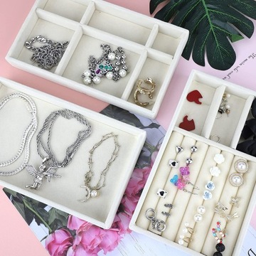 КОРОБКА-ОРГАНИЗАТОР ДЛЯ ЮВЕЛИРНЫХ СЕРЬГ 4 шт.