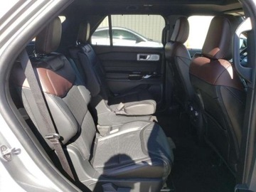 Ford Explorer VI 2021 Ford Explorer 2021, 3.0L, 4x4, PLATINUM, po gradobiciu 3.0 Benzyna 365KM, zdjęcie 9