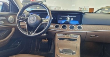 Mercedes Klasa E W213 2022 Mercedes-Benz Klasa E E300de W213 Salon PL 23 Gwarancja producenta Plug-in, zdjęcie 19