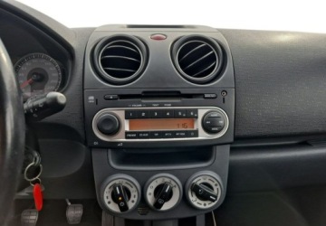 Mitsubishi Colt VI Hatchback 1.3 i 16V CZ3 95KM 2009 Mitsubishi Colt Mitsubishi Colt Zadbany Klimatyzacja Gotowy do jazdy, zdjęcie 12