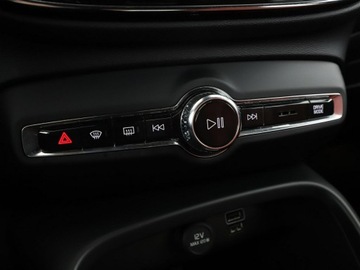 Volvo XC40 Crossover 1.5 T3 163KM 2019 Volvo XC 40 Momentum Pro T3 automat skóra navi, zdjęcie 29